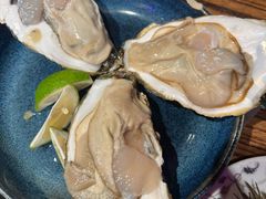 生蚝刺身-蚝堡海鲜·威海菜·海肠捞饭·烧烤·亚洲吃蚝公司(幸福门店)