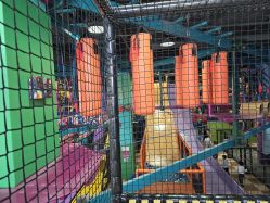 -欧酷世界动力星球(王府井奥莱UP TOWN店)