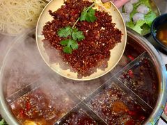 -邓莽子老火锅(中兴路总店)