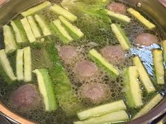 苦瓜黄豆汤底-三头牛·潮汕牛肉生蚝火锅 (夏湾店)