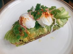 牛油果温泉蛋吐司-O'mills Sourdough Bakery&Bistro(永嘉路店)