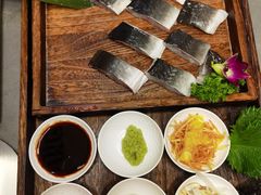 -围炉肉舍•炭烤活鳗•丹东海鲜烤肉(步行街店)