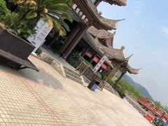 -慈城服务区-停车场