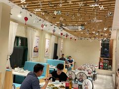 -丹江口渔村·湘味厨房(桃园店)