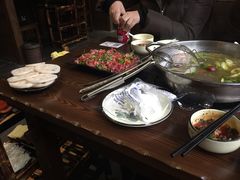 -乡土黄·鲜牛肉火锅·小龙虾(兴业街店)