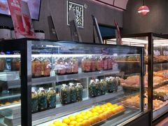 面包甜点陈列柜-奈雪的茶(时代天街店)