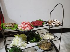 -姚记抚仙湖石锅鱼庄