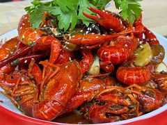 -老街烧烤大排档·地道湖北菜·龙虾馆(汉口火车站店)