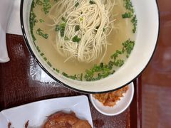 -百年老字号·观振兴蟹黄面·三虾面·苏式面(观前街富仁坊巷店)