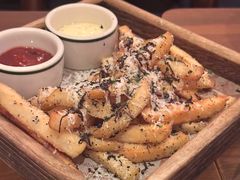 黑松露薯条-Bistro Les Lilas丁香花小酒馆