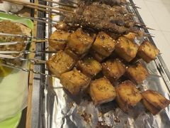 -烤满分·东北烧烤(首经贸店)