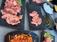 -啊美丽炭火烤肉(滑翔一店)