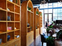 -桉树林A coffee 森林餐厅(三圣乡店)