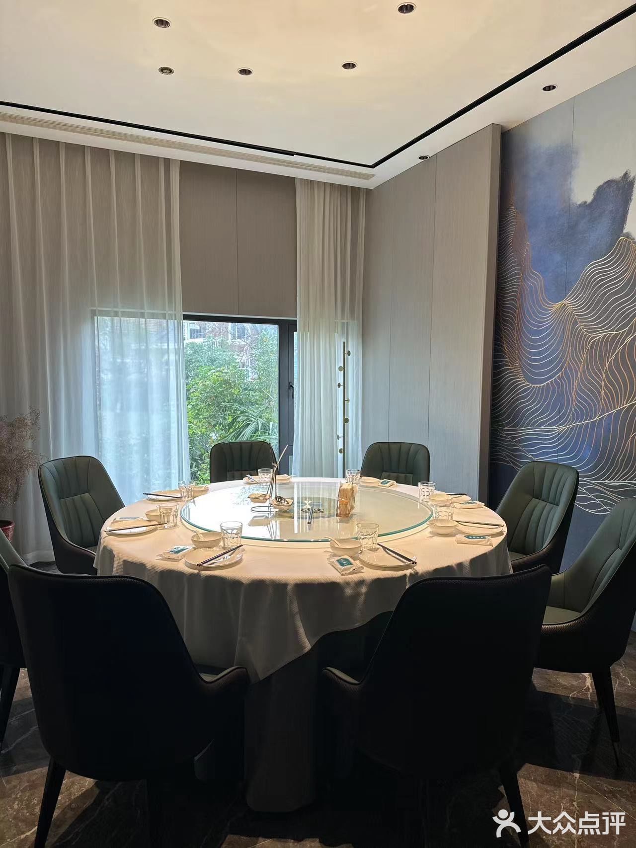 冬日大进补，药膳醉鸡煲