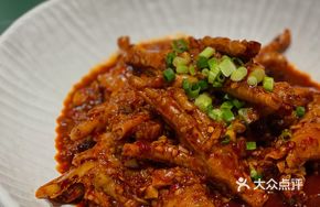 Garlic Spicy Chicken Feet