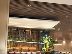 -金马门国际美食百汇(珞喻路店)
