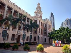 -香港大学