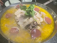 -靠山屯东北农家菜(八龙桥雅苑店)