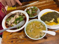 -朱大嘴肥肠血旺(福字街店)