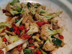 -鸽子侯·家宴·平价海鲜(市图书馆店)