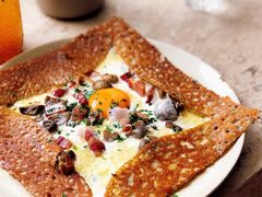 鸡蛋蘑菇熏肉荞麦可丽饼-RAC BAR(安福路店)