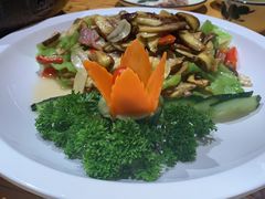 -老滇山寨•云南特色菜•地方菜•民族风情歌舞表演(金碧店)