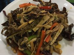 -小厨子私房菜·云南美食店