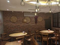 -万记麻辣烫国展总店
