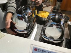 -沪上阿姨鲜果茶(世茂广场宽厚里店)
