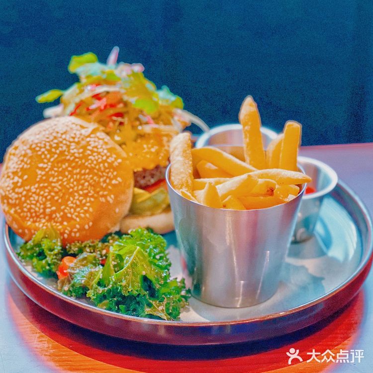 🔵城市里的野餐西餐厅,总是有人误解它的名字‼️