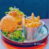 🔵城市里的野餐西餐厅,总是有人误解它的名字‼️