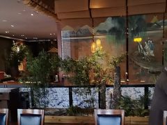 -八府香鸭·啫啫煲(华山路店)