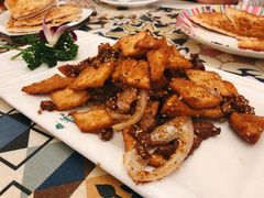 风味馕炒肉-阿拉丁新疆风味餐厅·清真(罗廊巷店)