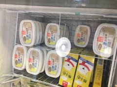 -光明牛奶棚(南泉店)