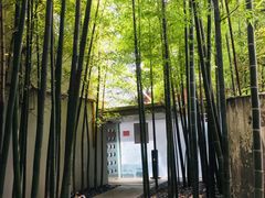 -穹六人间 people 6(岳阳路店)