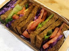 别样牛肉烧烤风味三明治-星巴克臻选(华堂·新辰汇店)