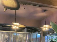 大堂-何师烧烤·香辣蟹·川菜·30年老品牌(太古里旗舰店)