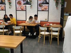 用餐区-姑娘手肉夹馍·凉皮·粉面(邗江万达店)