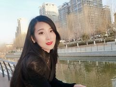 -亮马河大厦停车场