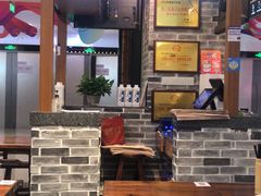 门面-黑白电视长沙小吃(美林M·LIVE天地东座店)