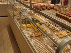 面包甜点陈列柜-好利来(熙地港店)