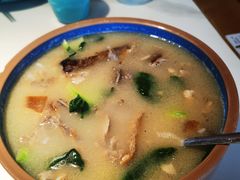 -荷塘秋月·本帮江浙菜(国权路店)