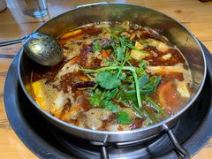 -大众跷脚牛肉馆·非遗传承单位(峨眉山店)