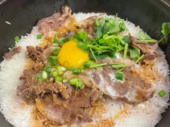 窝蛋肥牛煲仔饭-原味四季椰子鸡(公明百佳华店)