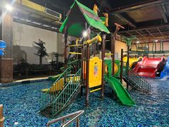 -泉城欧乐堡戏水湾艺术养生温泉