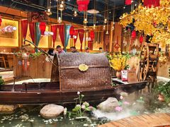 -老滇山寨•云南特色菜•地方菜•民族风情歌舞表演(金碧店)