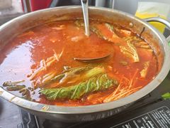 -苗侗地道红酸.酸汤鱼·酸汤牛肉