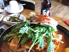 -喇喇排骨火锅·传统韩式脊骨汤(望京西园总店)