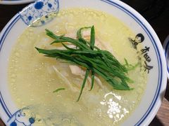 -肖四女乐山跷脚牛肉(世博源店)