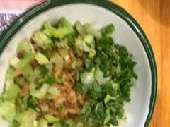 -拈签一笑黄牛肉辣卤串串